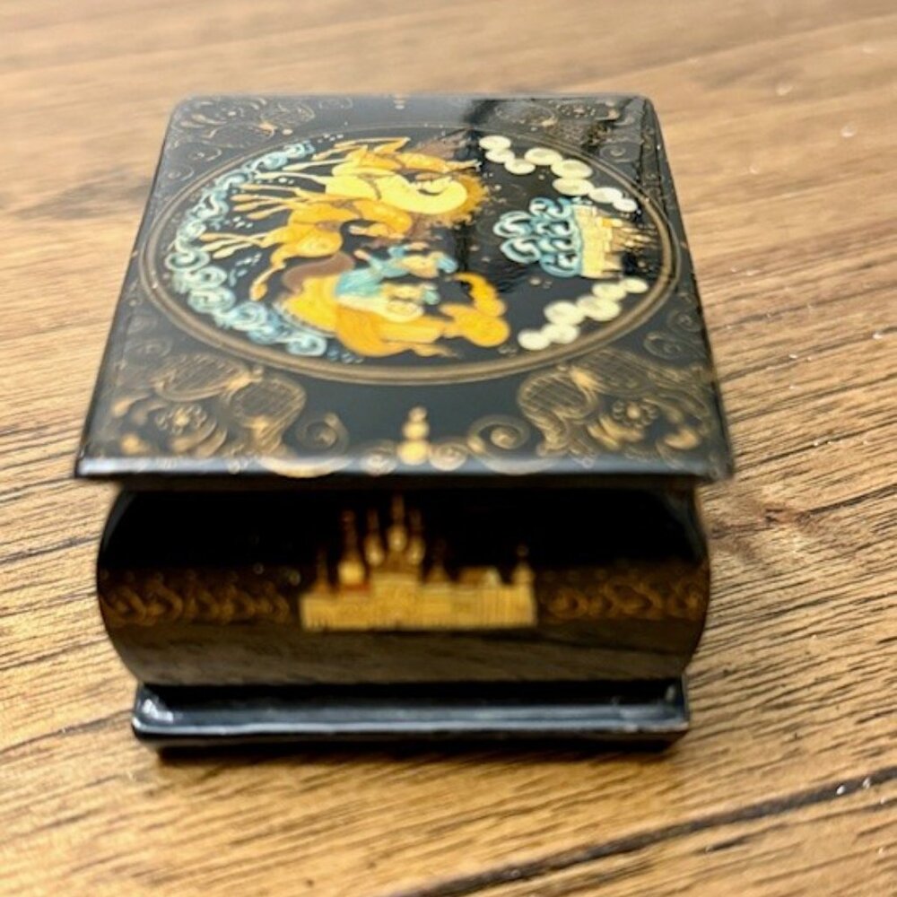 Russian Palekh Troika Horses Laquer Trinket Box - Picture 8 of 14